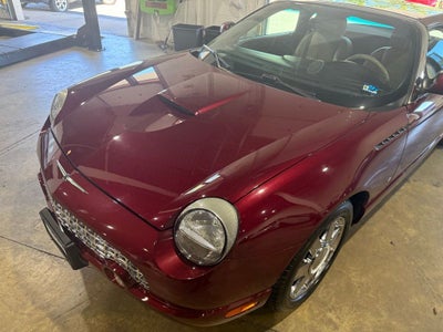 2004 Ford Thunderbird Base
