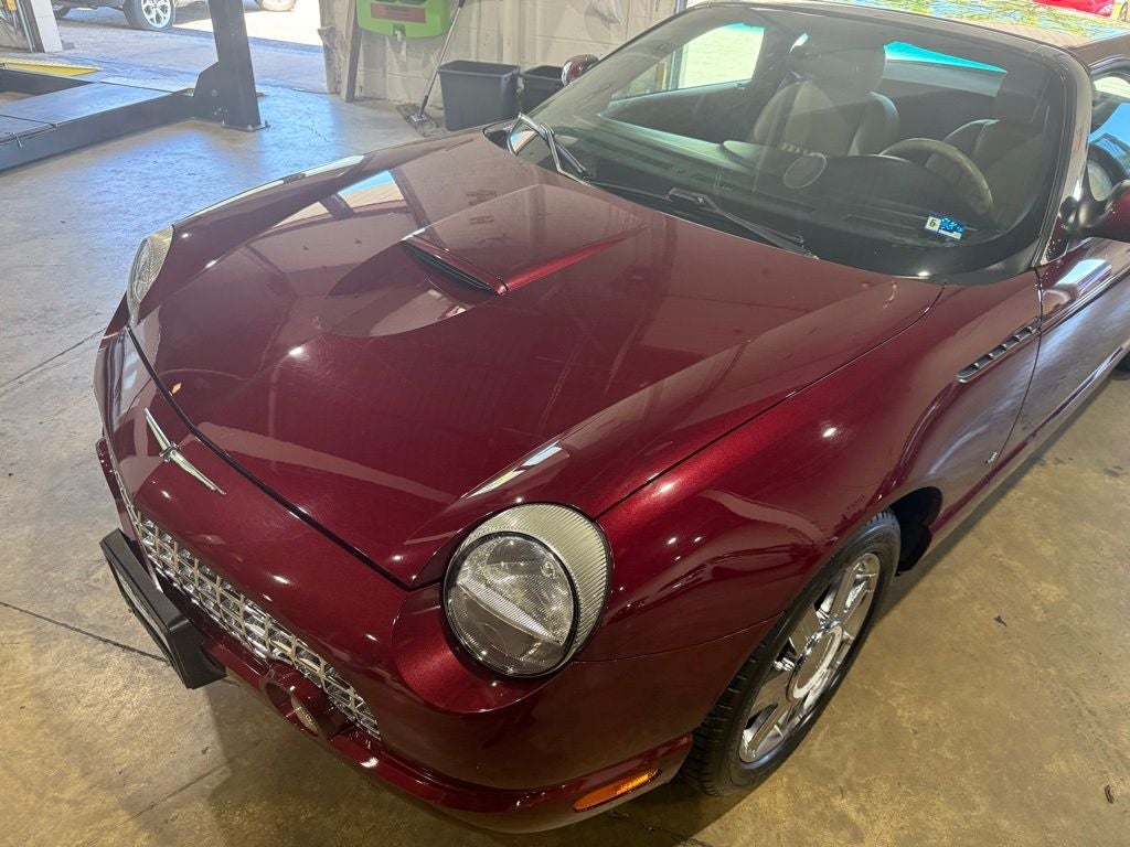 2004 Ford Thunderbird Base
