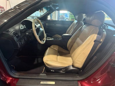 2004 Ford Thunderbird Base