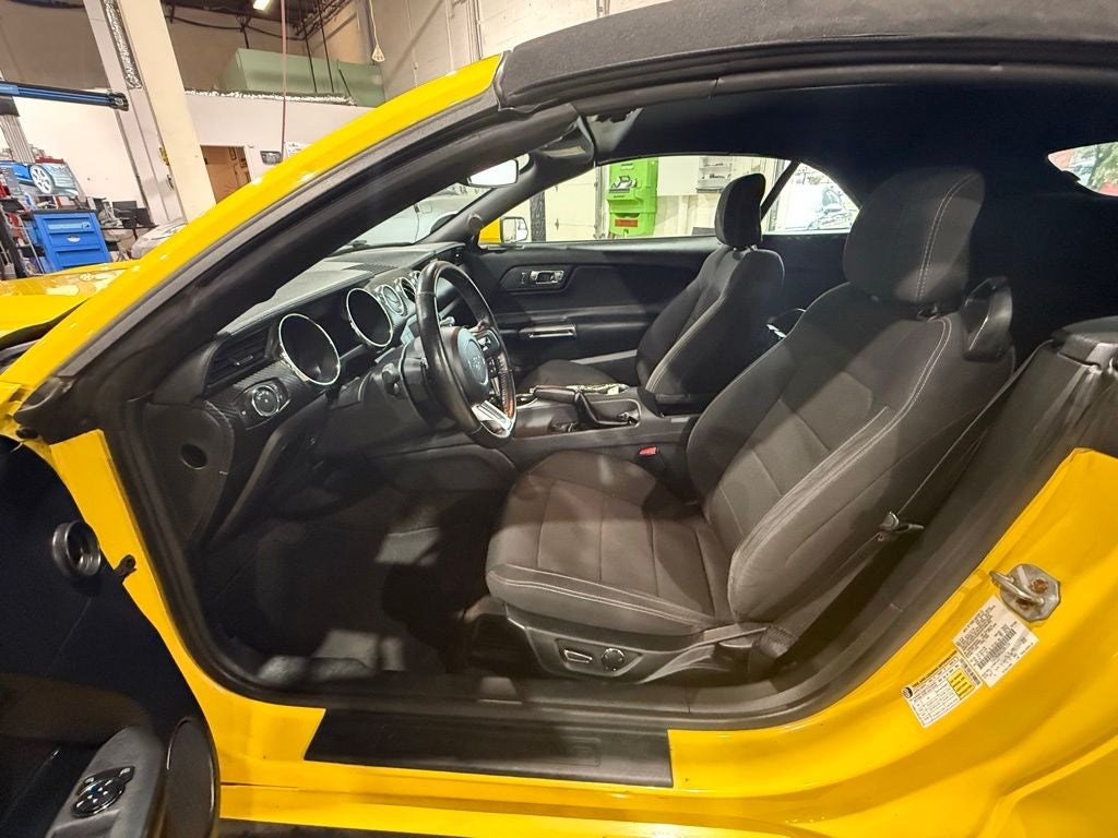 2016 Ford Mustang V6