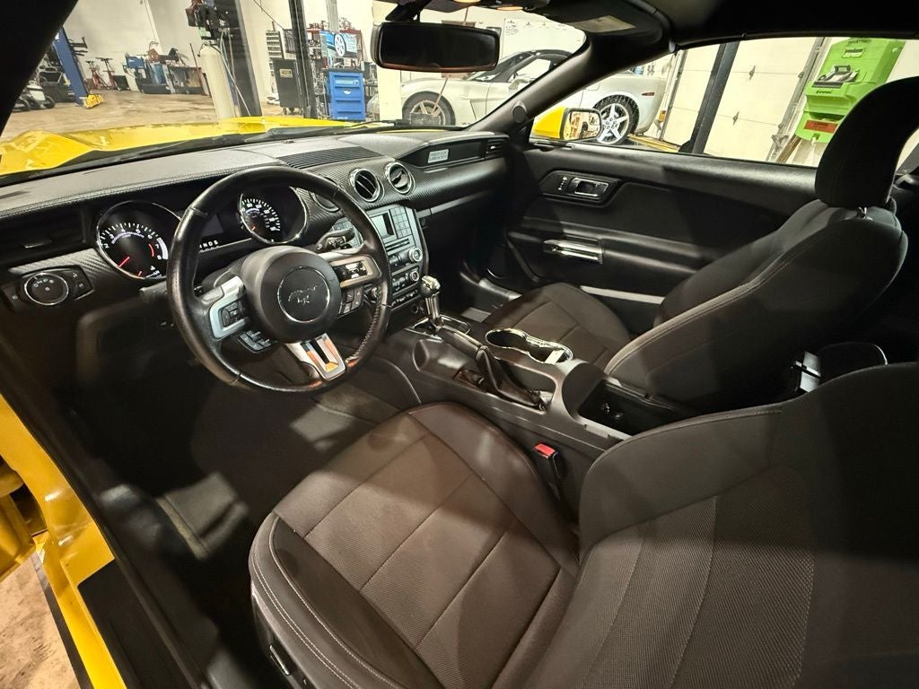 2016 Ford Mustang V6