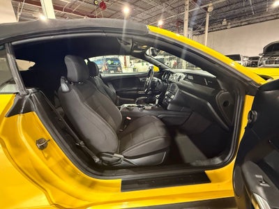 2016 Ford Mustang V6