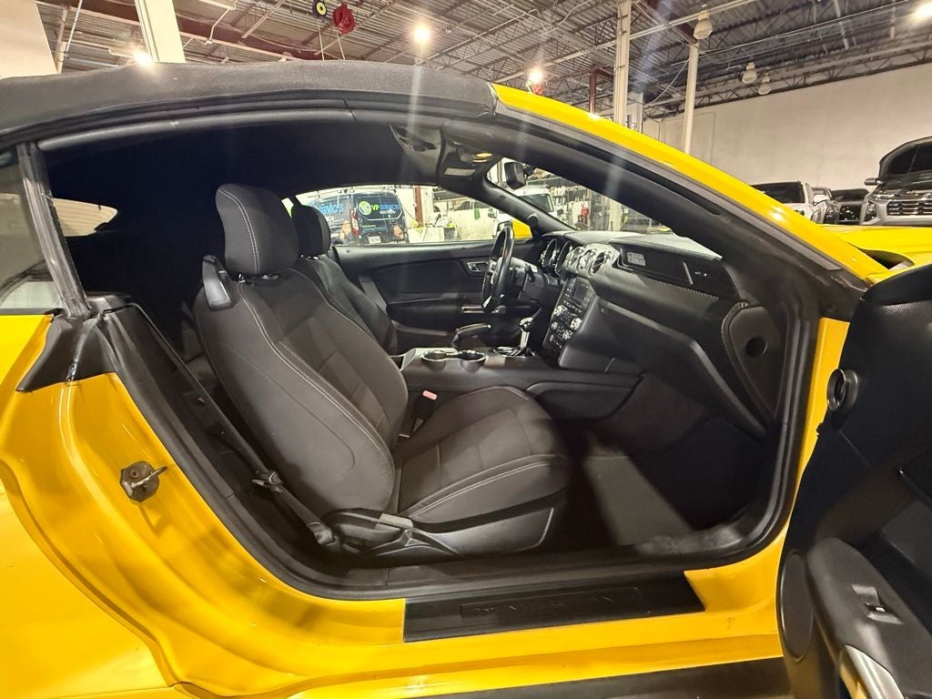 2016 Ford Mustang V6