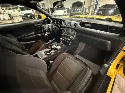 2016 Ford Mustang V6