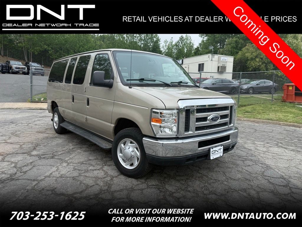2013 Ford E-350SD XLT