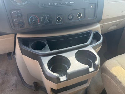 2013 Ford E-350SD XLT