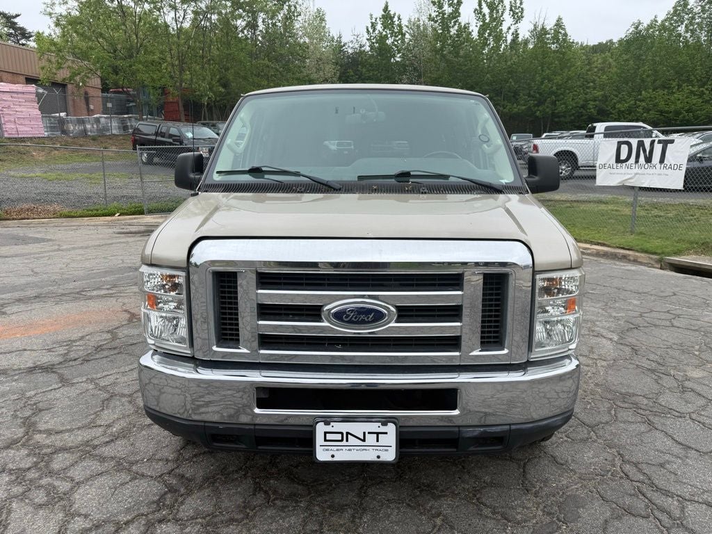 2013 Ford E-350SD XLT