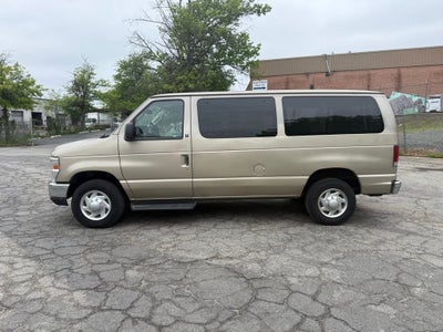 2013 Ford E-350SD XLT