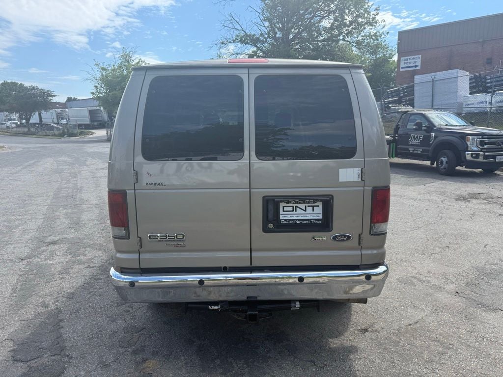 2013 Ford E-350SD XLT