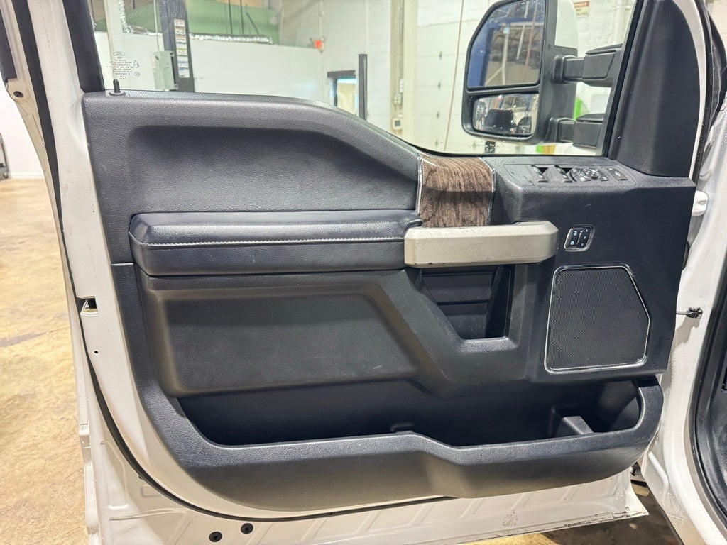 2017 Ford F-250SD Lariat