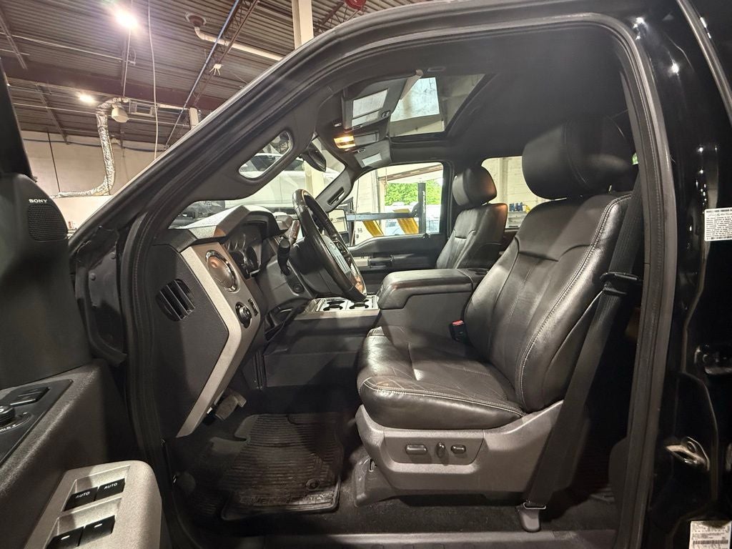 2016 Ford F-350SD Lariat DRW