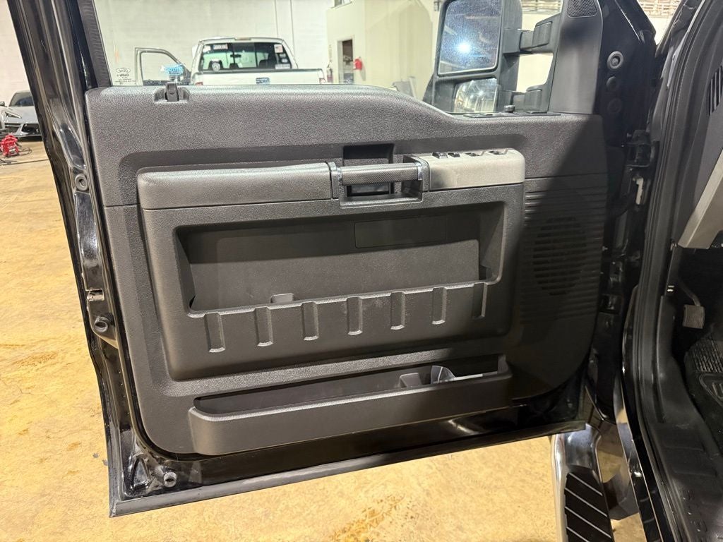 2016 Ford F-350SD Lariat DRW