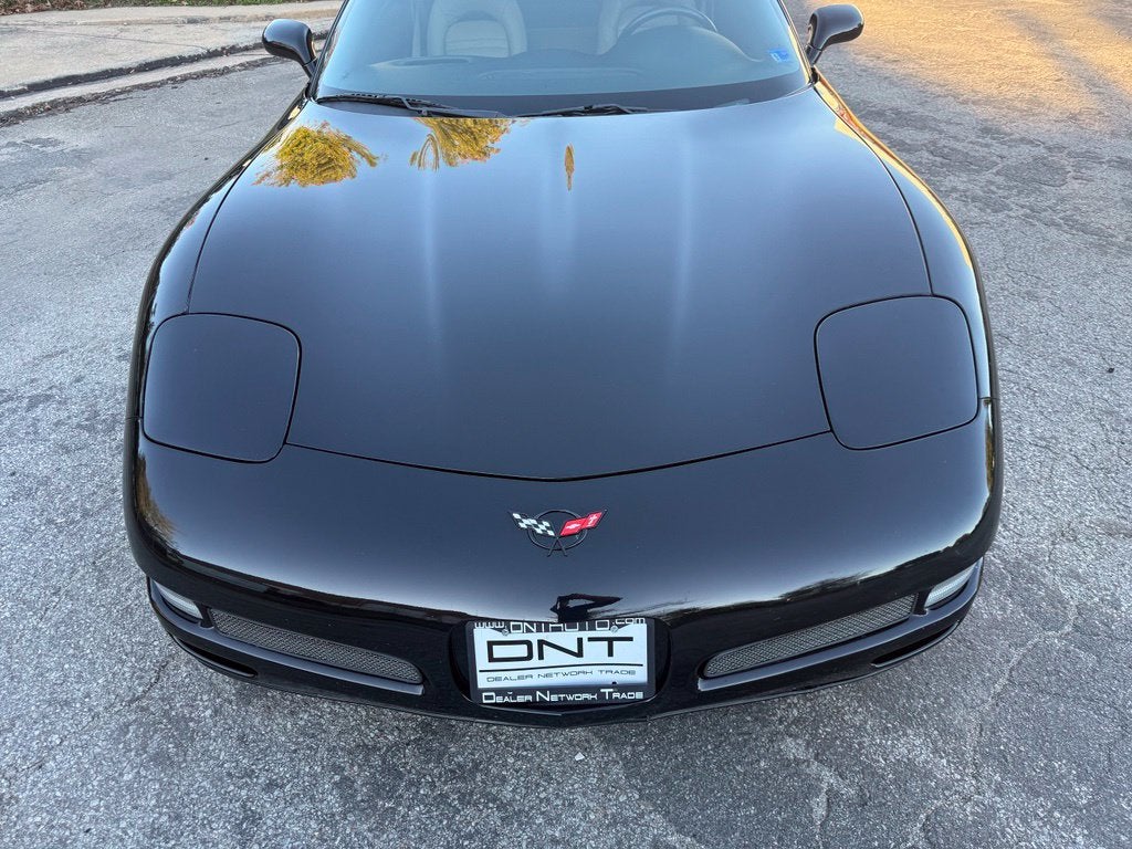 2004 Chevrolet Corvette Base
