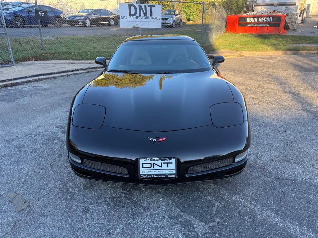 2004 Chevrolet Corvette Base