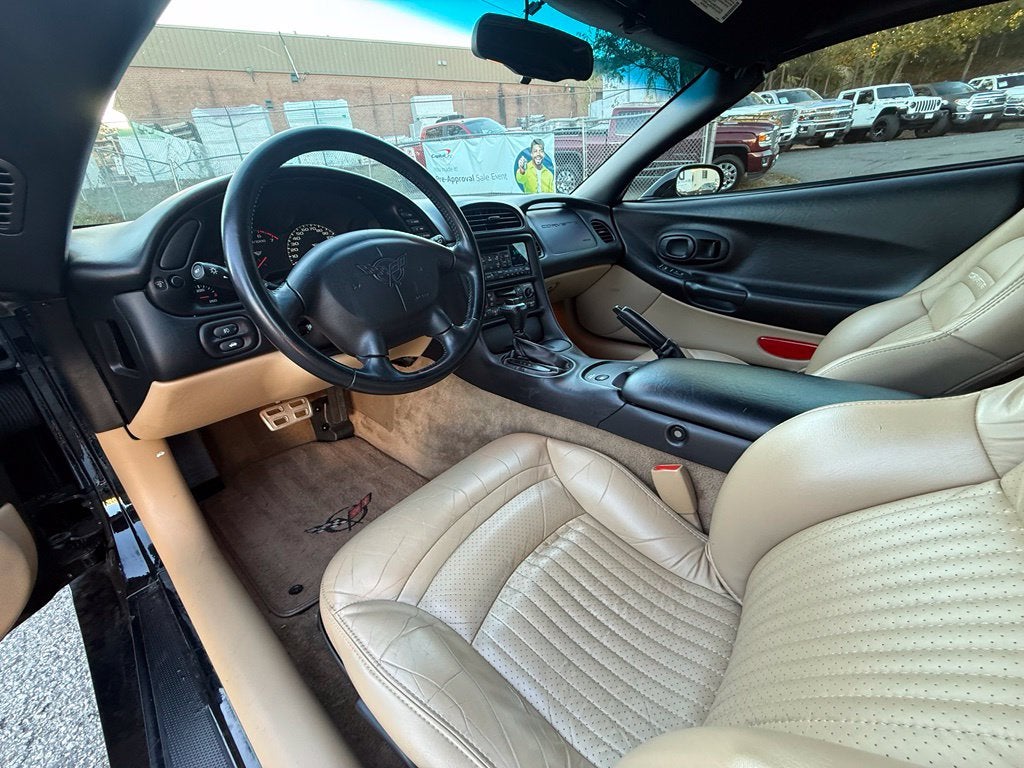 2004 Chevrolet Corvette Base