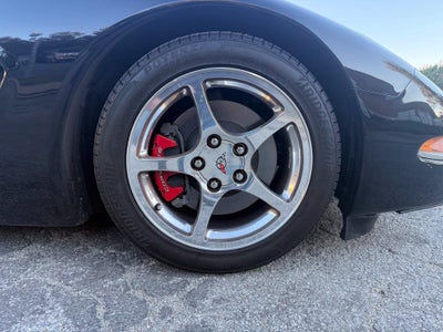 2004 Chevrolet Corvette Base