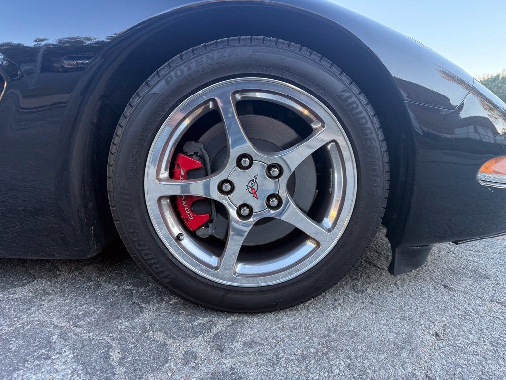 2004 Chevrolet Corvette Base