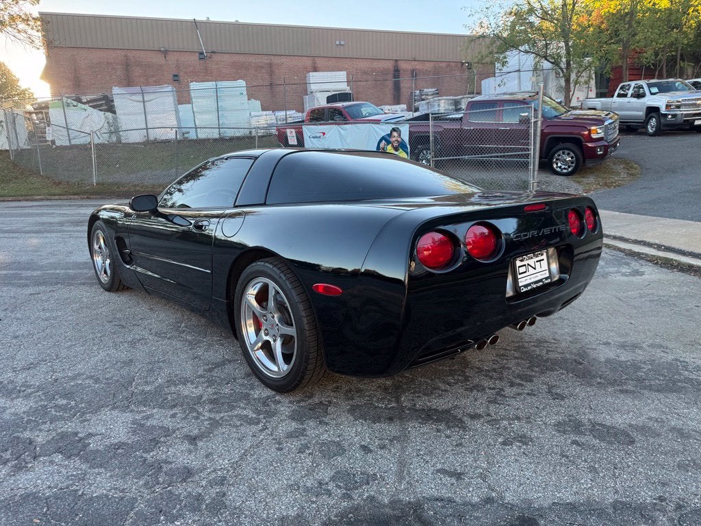 2004 Chevrolet Corvette Base
