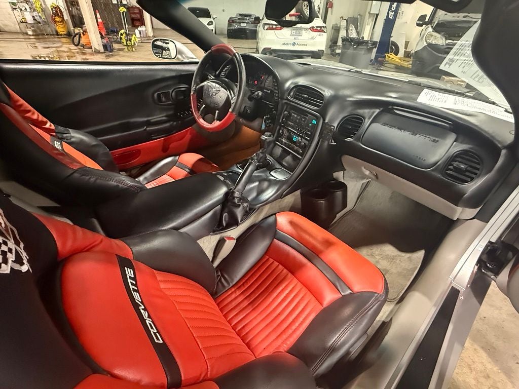 2004 Chevrolet Corvette Base