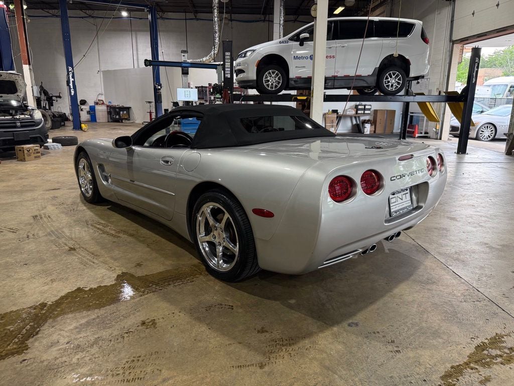 2004 Chevrolet Corvette Base