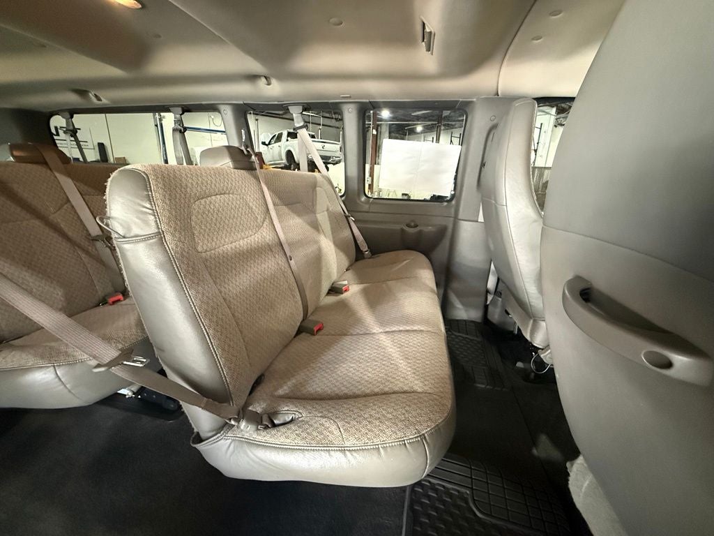 2015 Chevrolet Express 3500 LT Passenger