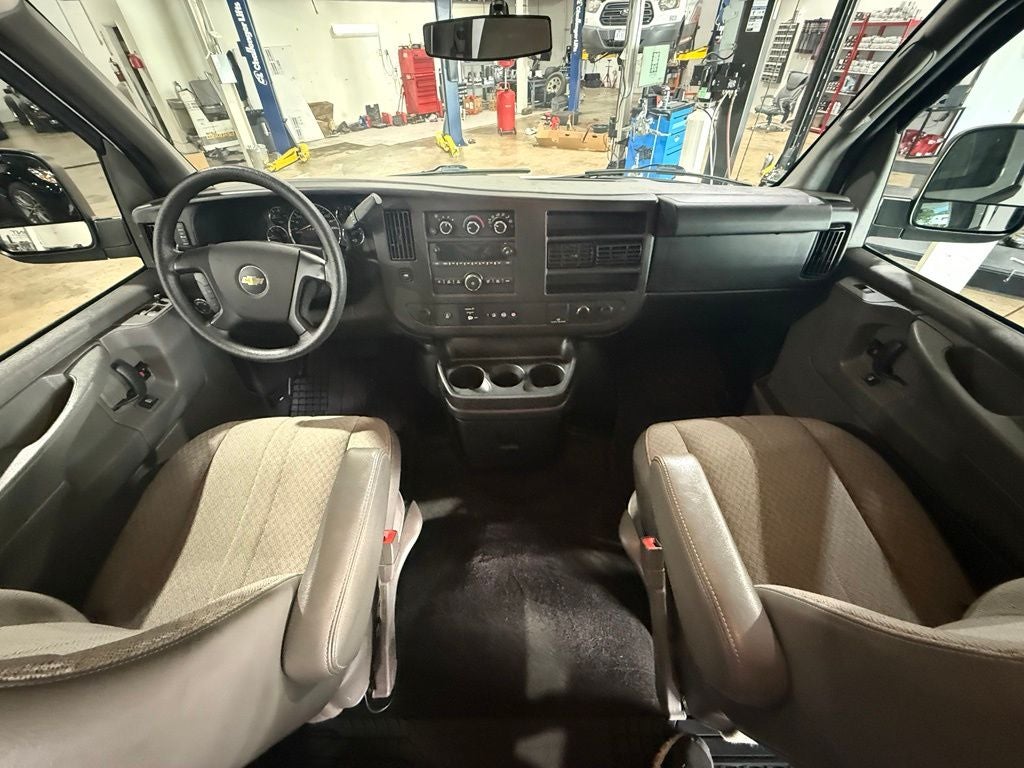 2015 Chevrolet Express 3500 LT Passenger