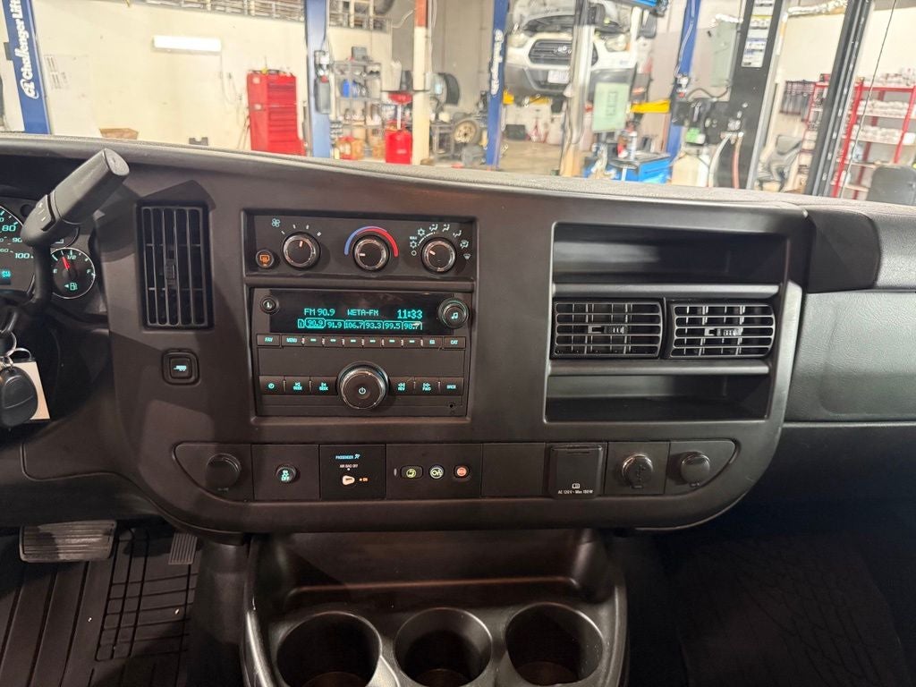 2015 Chevrolet Express 3500 LT Passenger