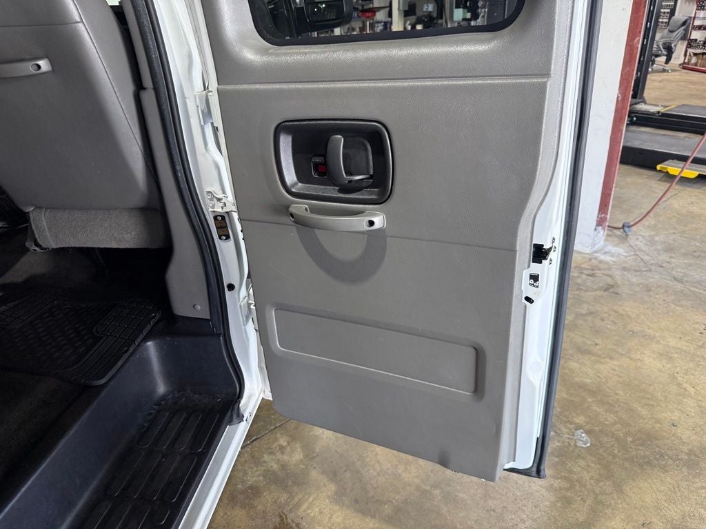 2015 Chevrolet Express 3500 LT Passenger