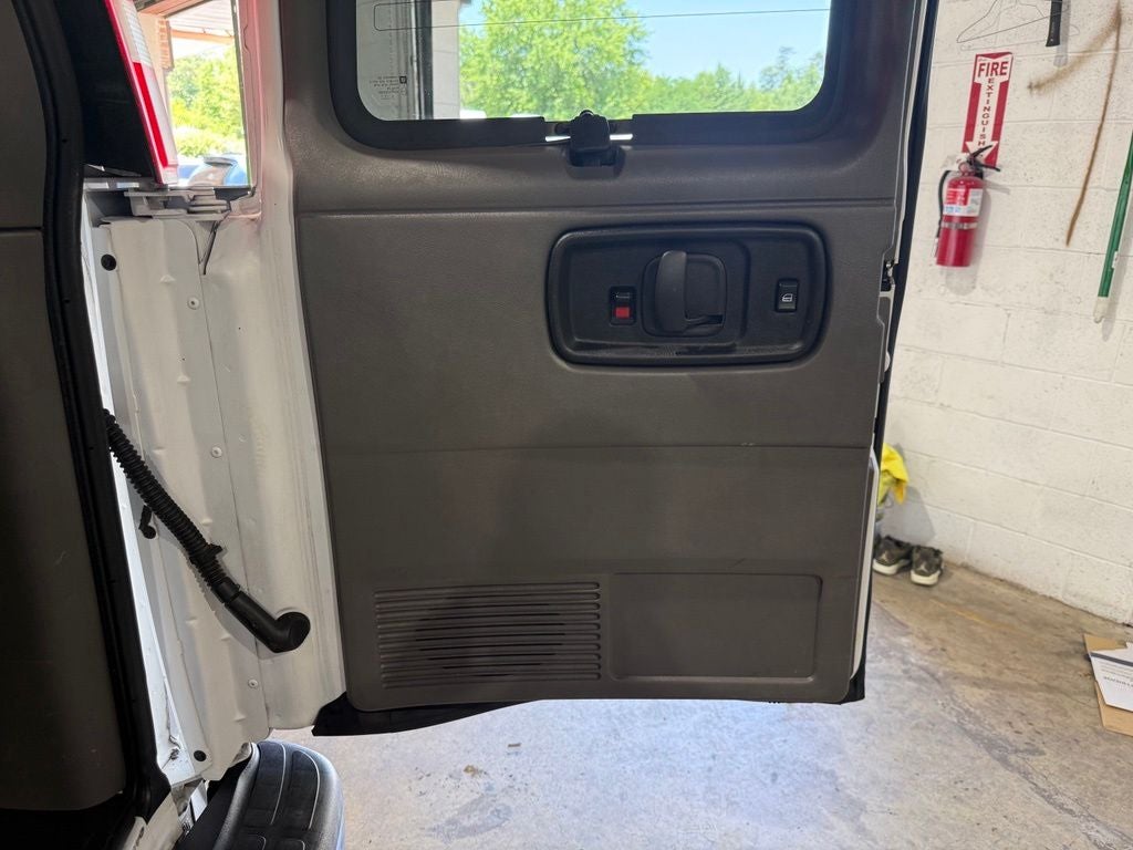 2015 Chevrolet Express 3500 LT Passenger