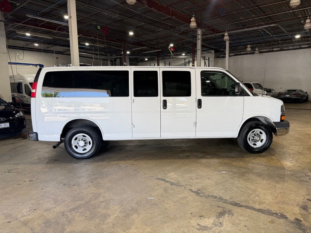 2015 Chevrolet Express 3500 LT Passenger