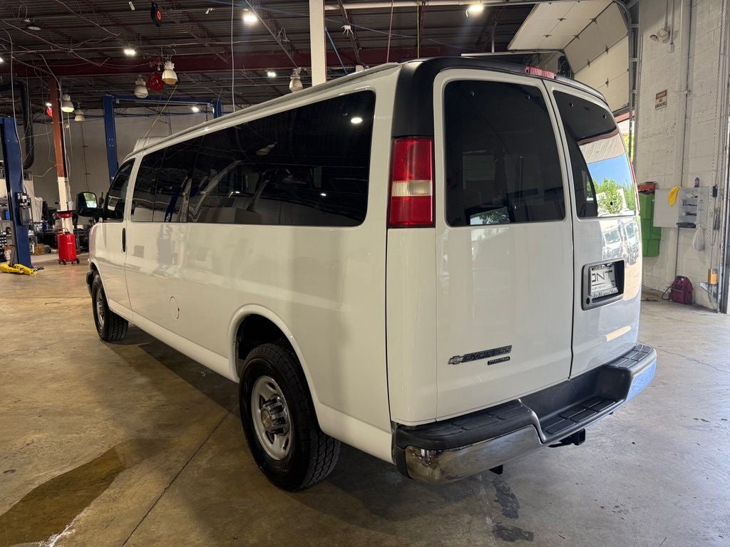 2015 Chevrolet Express 3500 LT Passenger