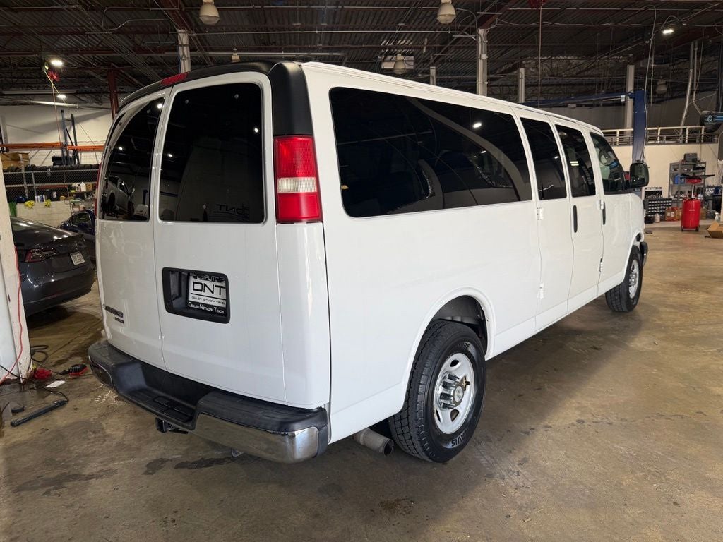 2015 Chevrolet Express 3500 LT Passenger