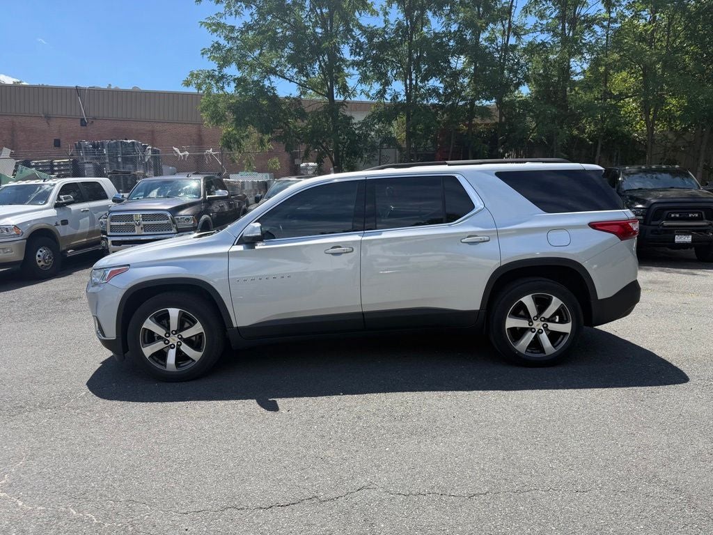 2021 Chevrolet Traverse LT Leather