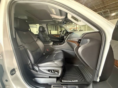 2020 Cadillac Escalade Luxury