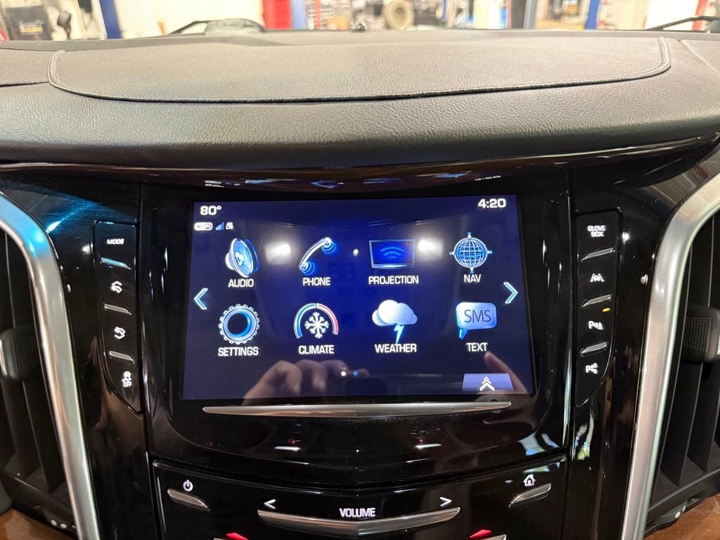 2020 Cadillac Escalade Luxury