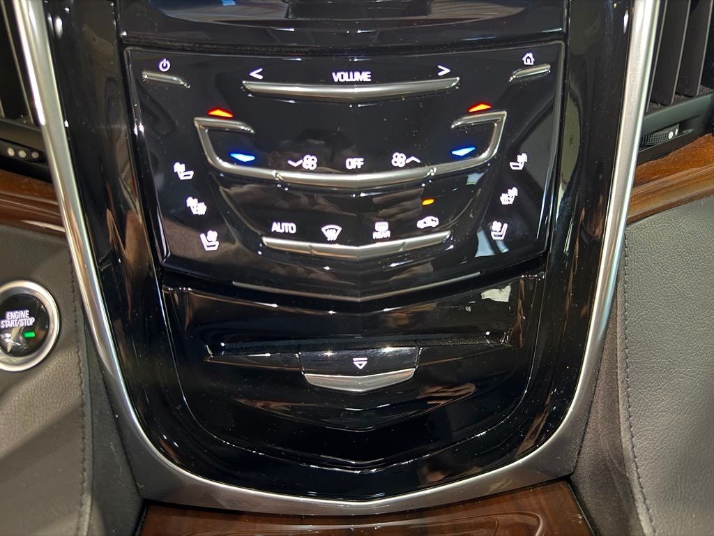 2020 Cadillac Escalade Luxury
