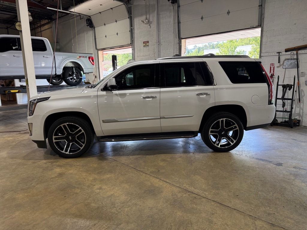 2020 Cadillac Escalade Luxury