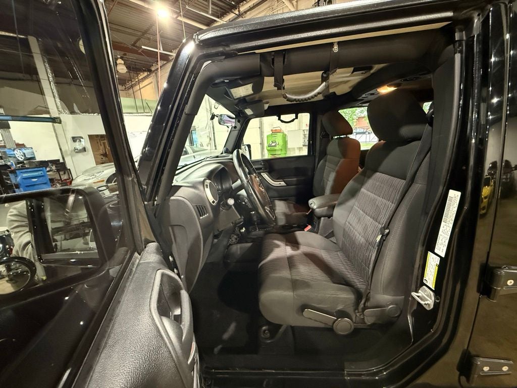 2011 Jeep Wrangler Unlimited Sahara