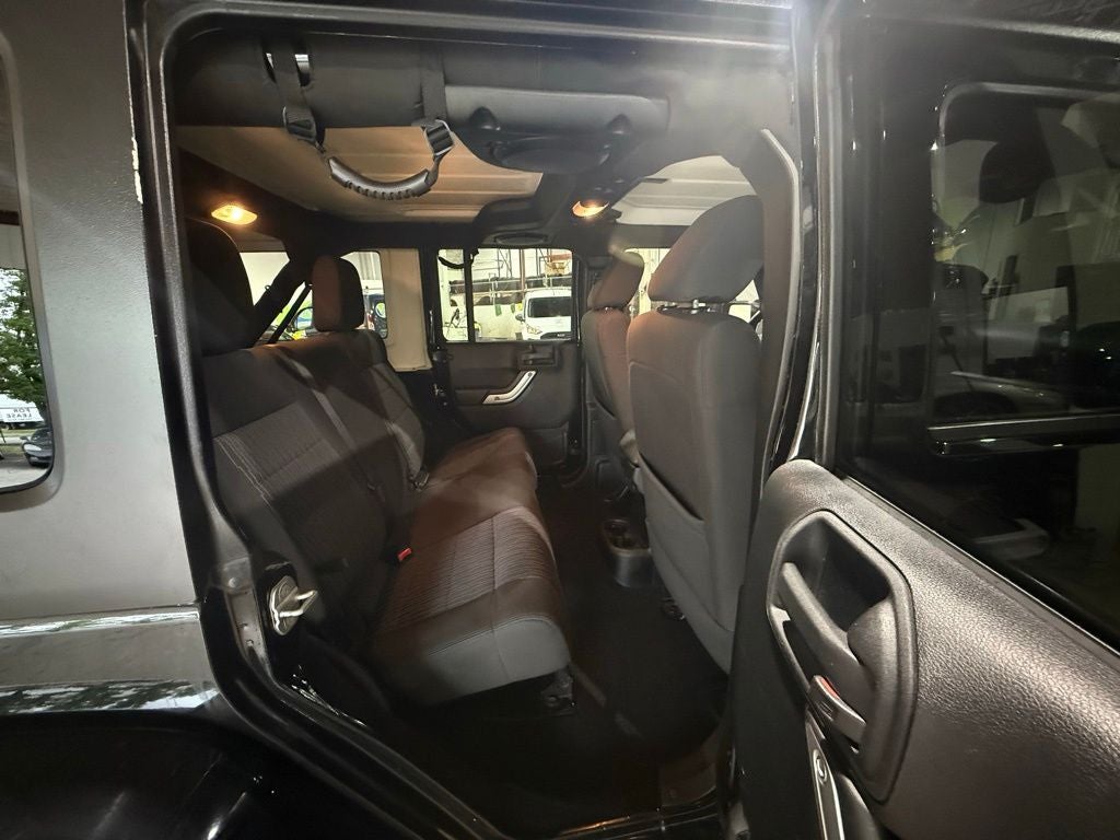 2011 Jeep Wrangler Unlimited Sahara