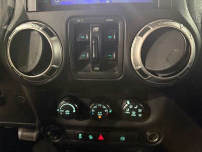2011 Jeep Wrangler Unlimited Sahara