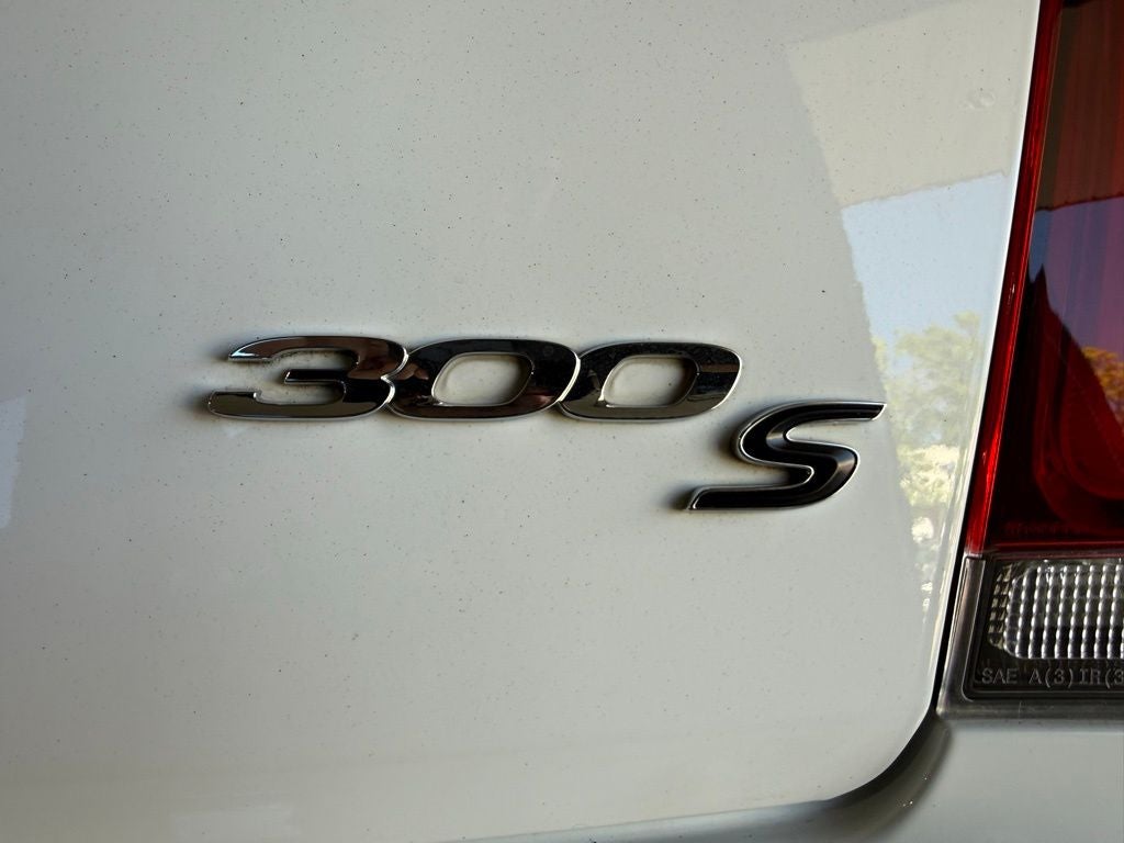 2018 Chrysler 300 S