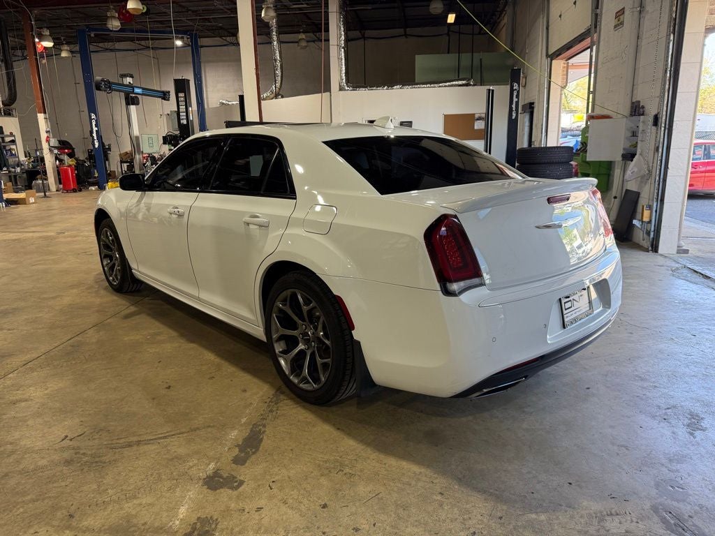 2018 Chrysler 300 S