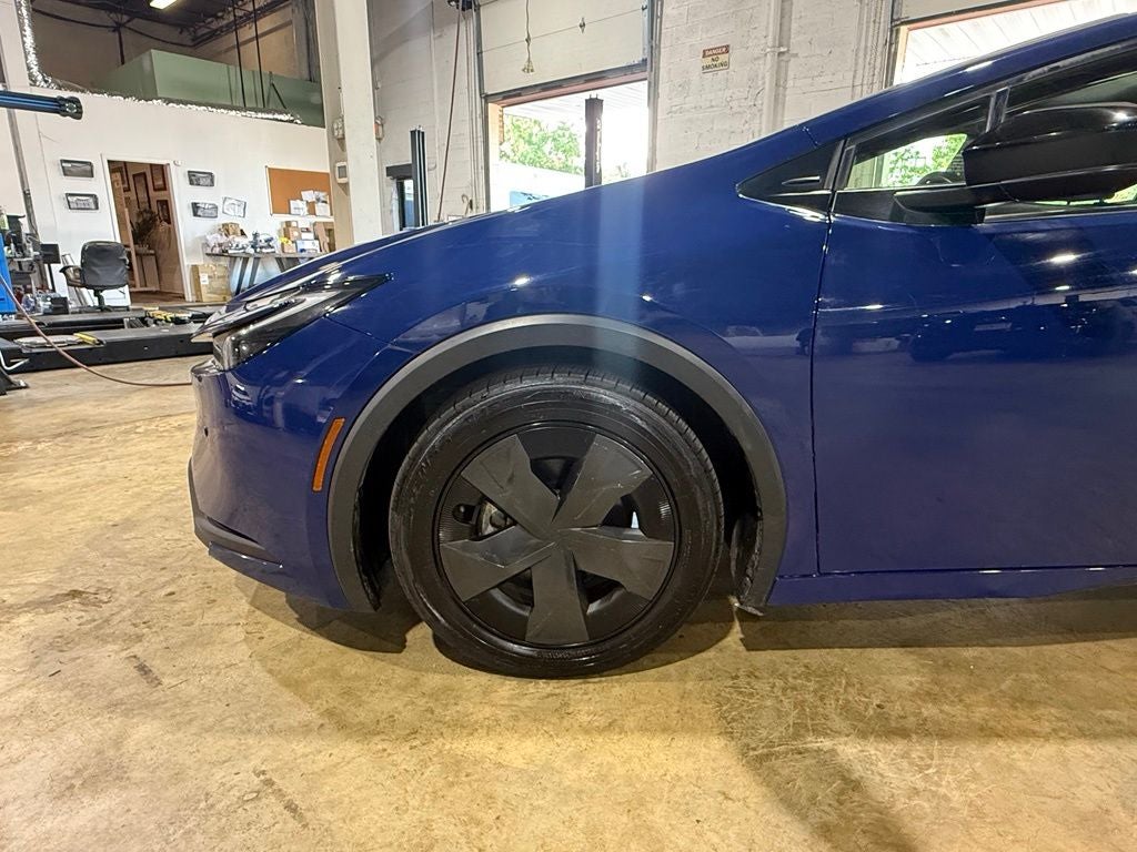2023 Toyota Prius LE