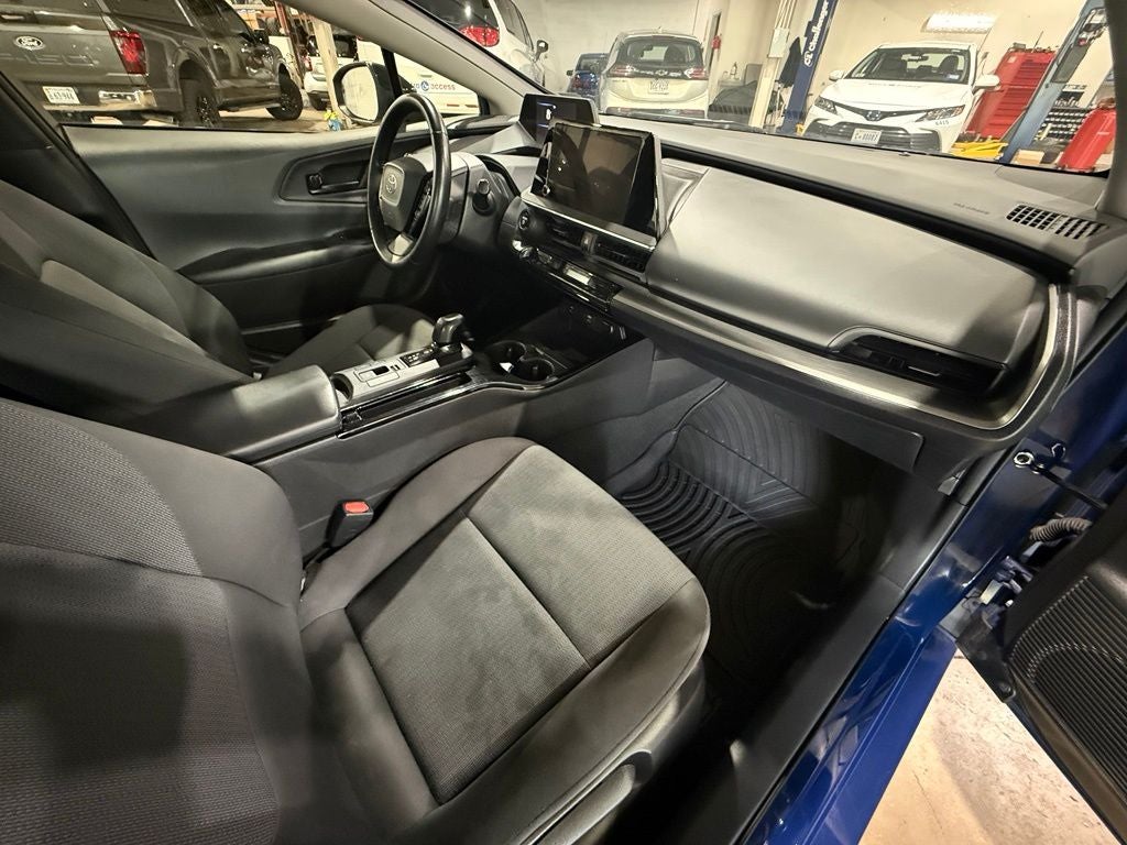 2023 Toyota Prius LE