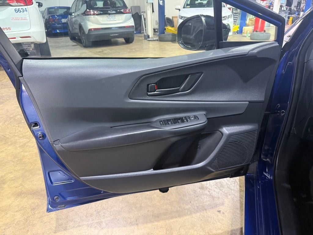 2023 Toyota Prius LE