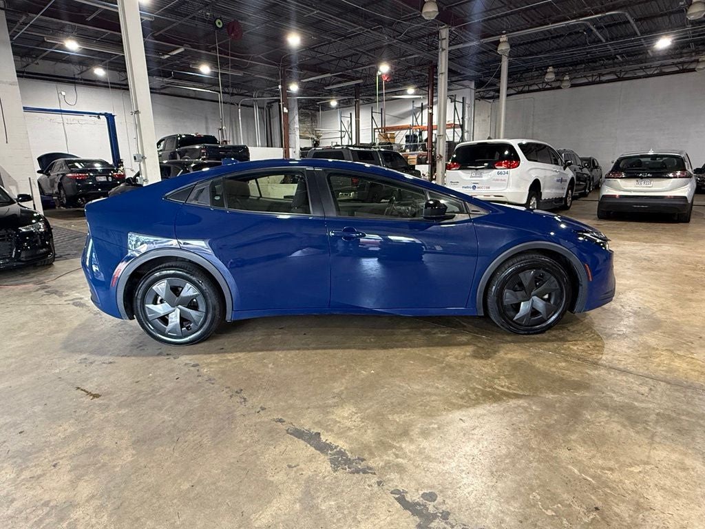 2023 Toyota Prius LE