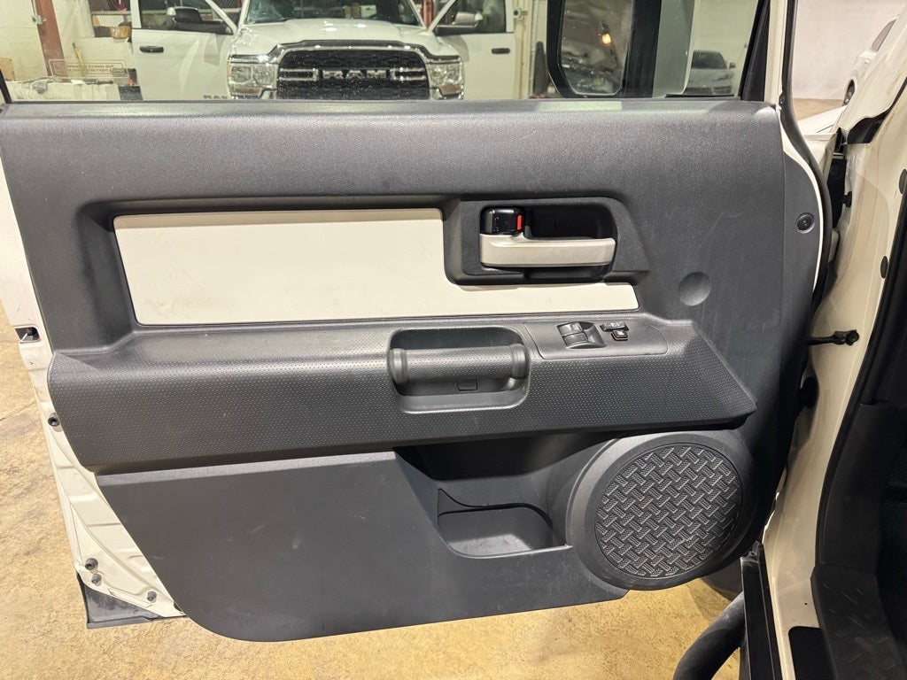 2011 Toyota FJ Cruiser Base