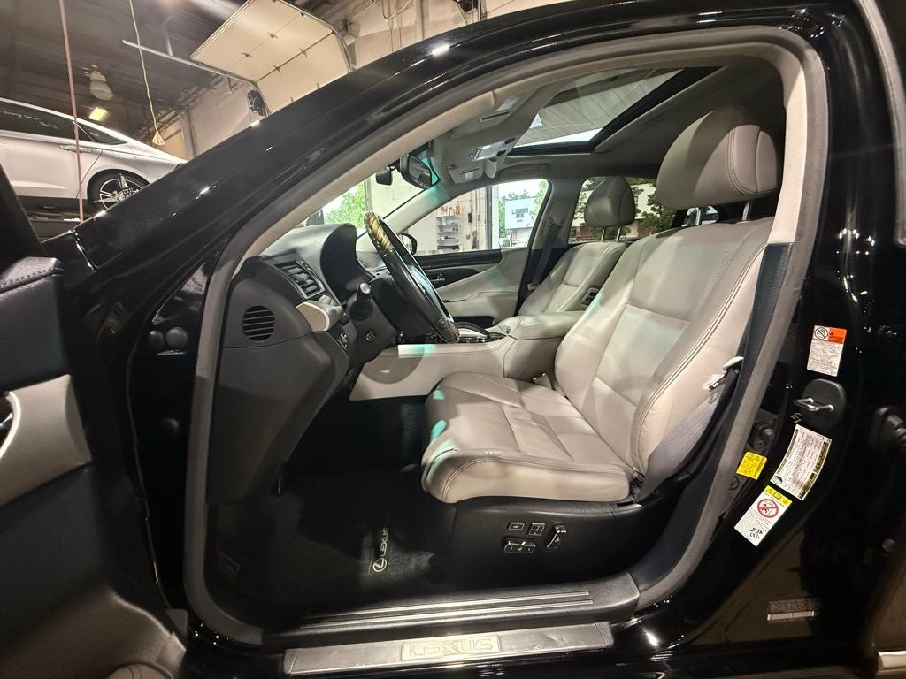 2017 Lexus LS 460