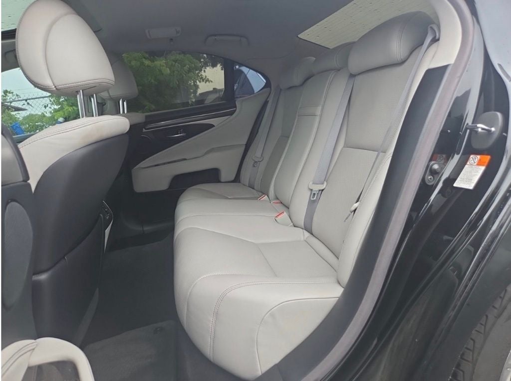 2017 Lexus LS 460