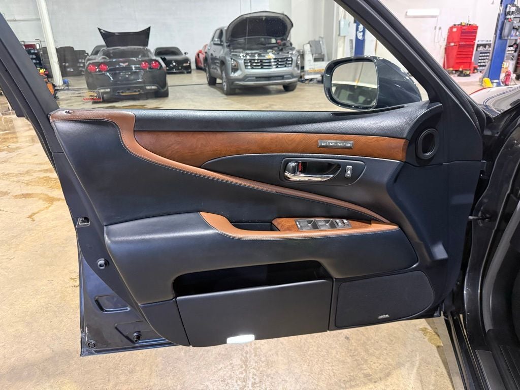 2011 Lexus LS 460